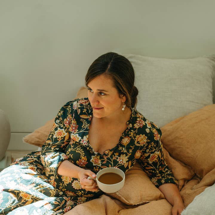 Parure de lit king size Lina Linen Terracotta pour la vente par INDABA HOME