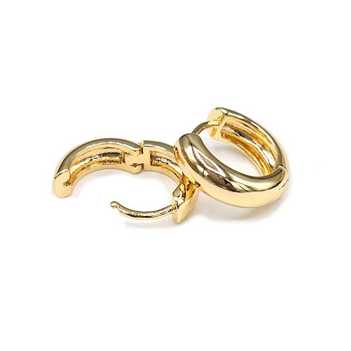 UBNY Collection - Wholesale Huggie Earrings - Chunky Huggie Hoop Earring • Hypoallergenic •18K Gold Plated