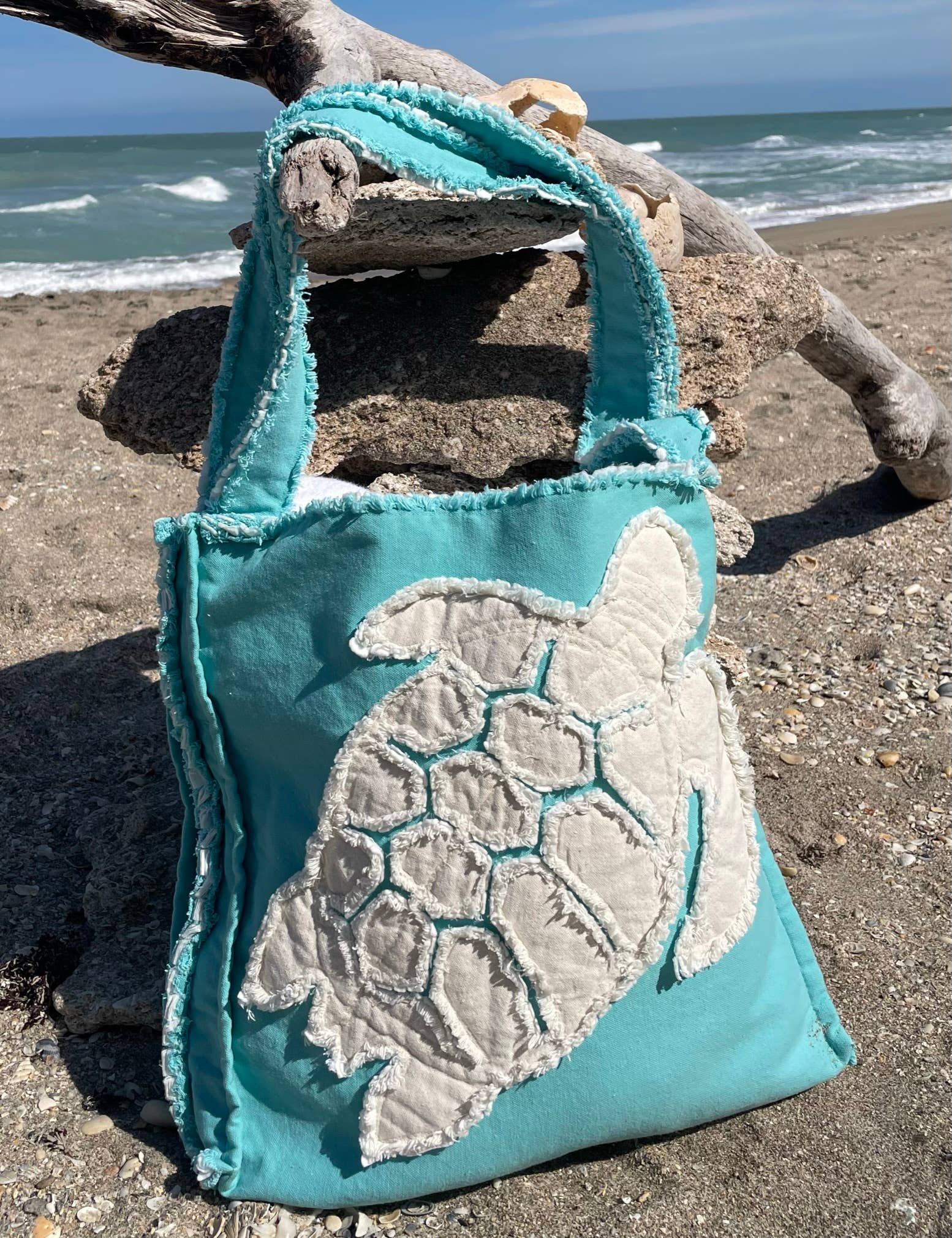 Sandy by the Sea Designs – wholesale Beach bag – COASTAL SEA TURTLE BEACH BAG7