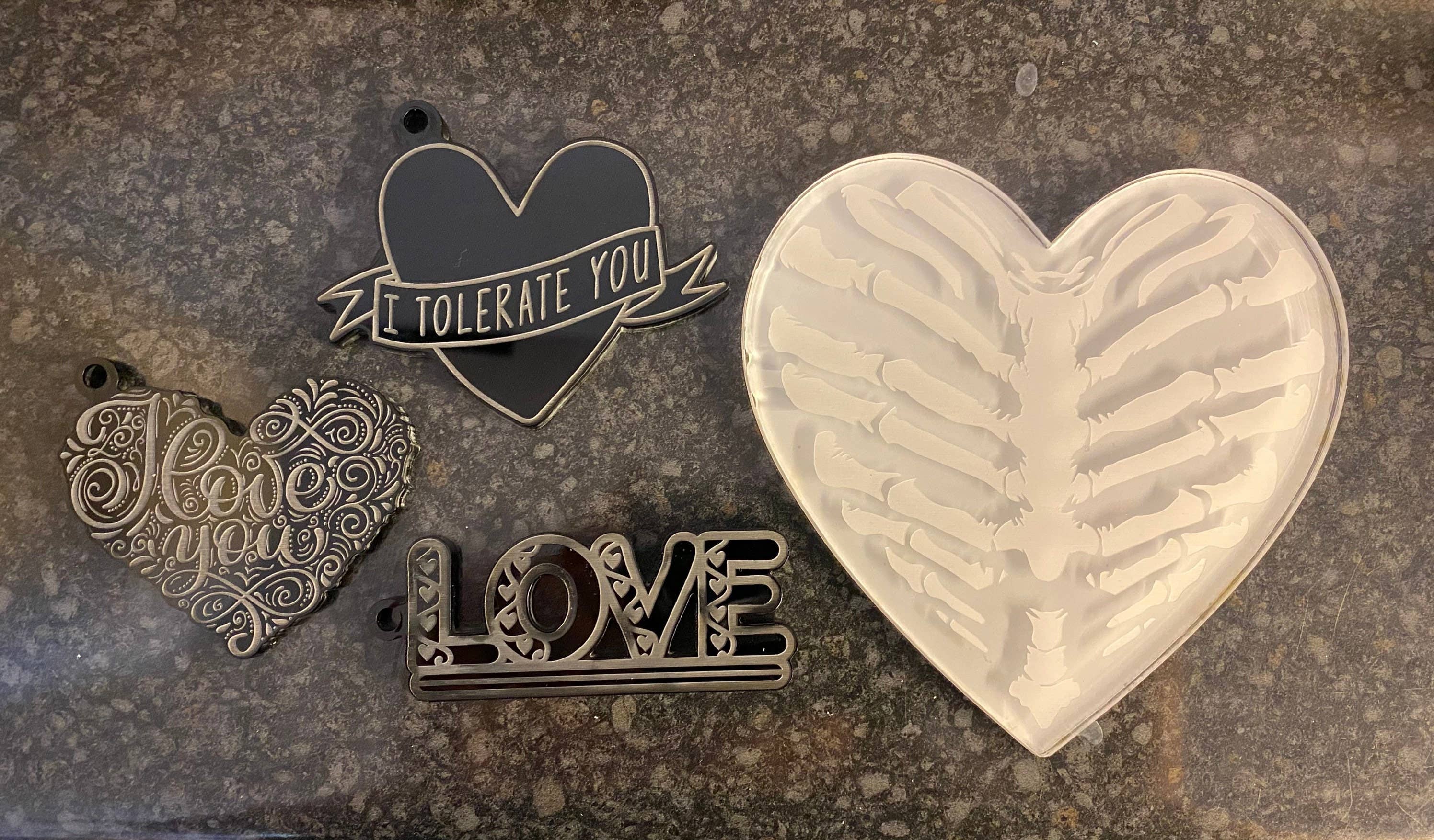 EllaRaeMouldsVinyls – wholesale Craft supplies – Ribcage Heart Coaster Silicone Mould1