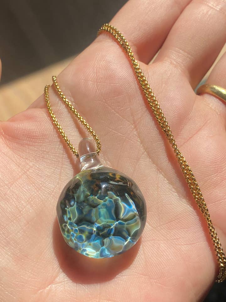Ocean Reflection Pendant for wholesale by Jukju Glass