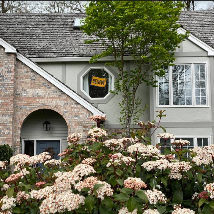 Oxford Pennant - Vendita all'ingrosso Bandiere - Believe Camp Bandiera4