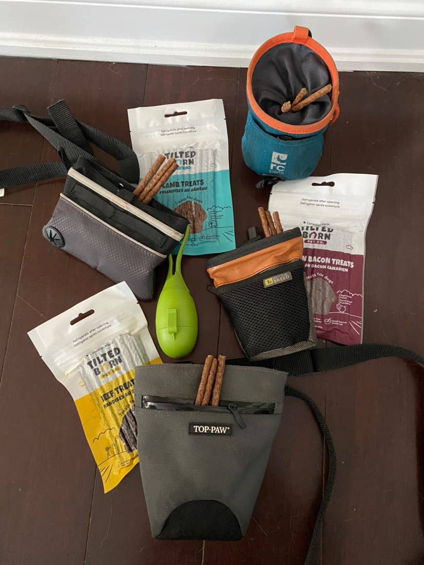 Tilted Barn Pet Co. - Vente Friandises – chien - Friandises Canadian Bacon Miniwags pour chiens 100g/3,53 oz4