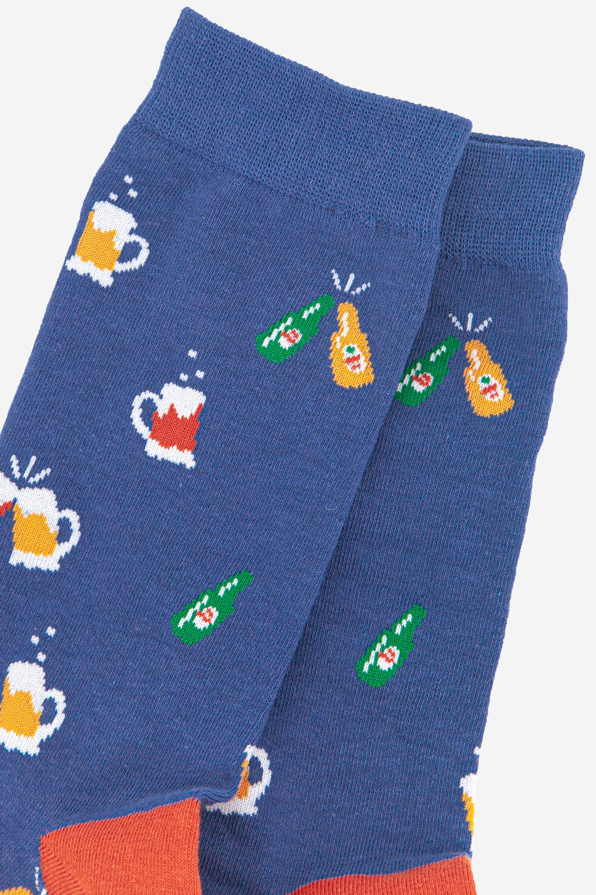 Sock Talk – wholesale Socks – Men's – Men's Beers and Cheers Celebration Bamboo Socks1