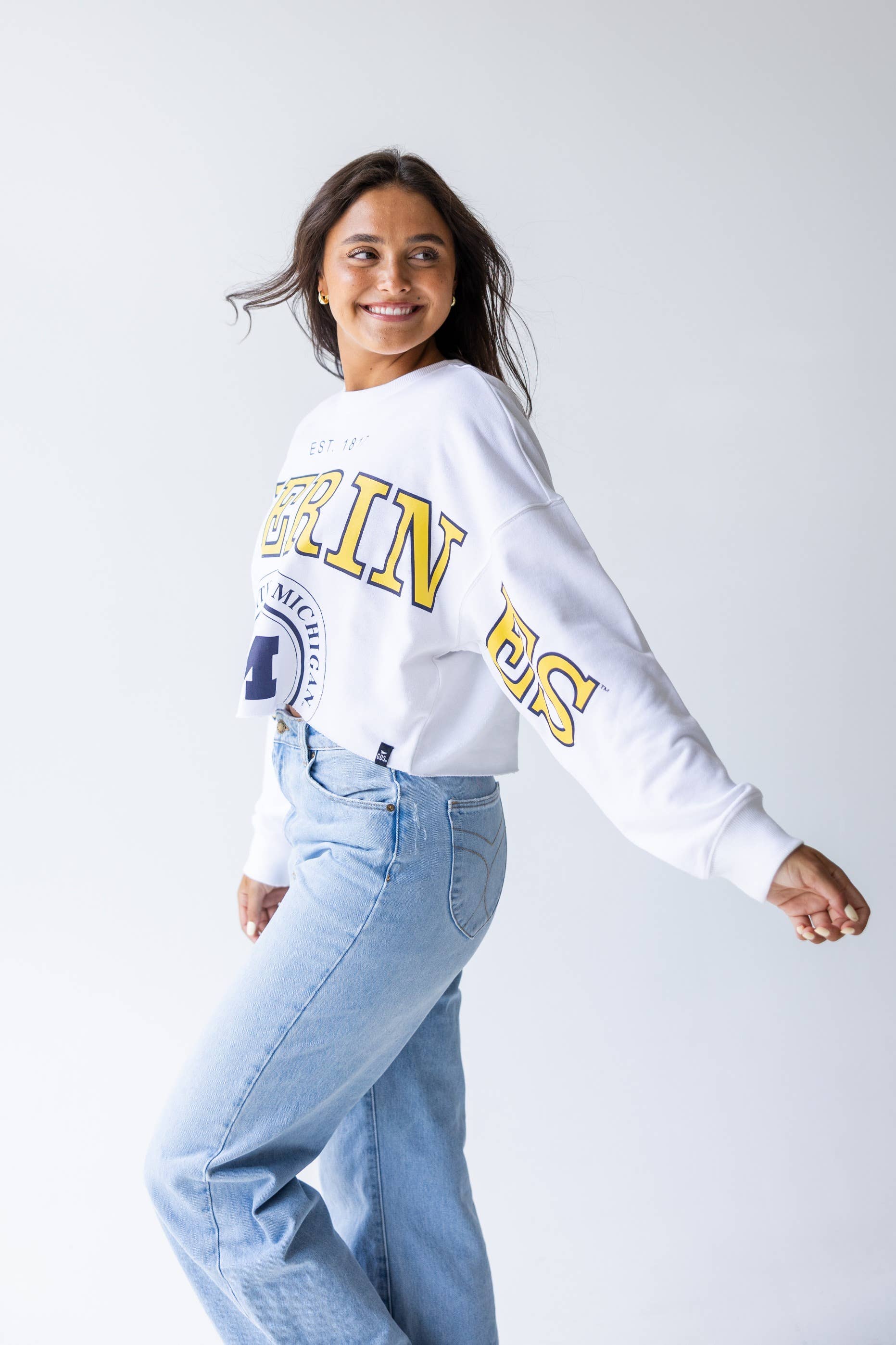 Gameday Social Apparel Co.® – wholesale Graphic sweatshirt – Women’s – Michigan Phipps Split Cropped Longsleeve3