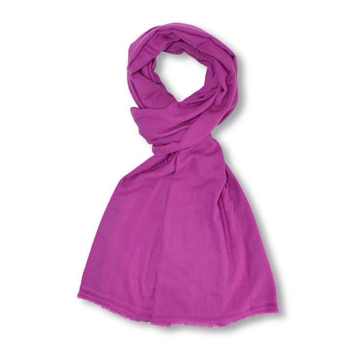 Écharpe en cachemire couleur - Violet Planétaire pour la vente par BNB Crafts Inc.