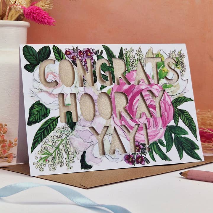 ¡Felicidades! ¡Hurra! ¡Hurra! Tarjeta de papel cortada de felicidades para venta al por mayor de Miss Bespoke Papercuts