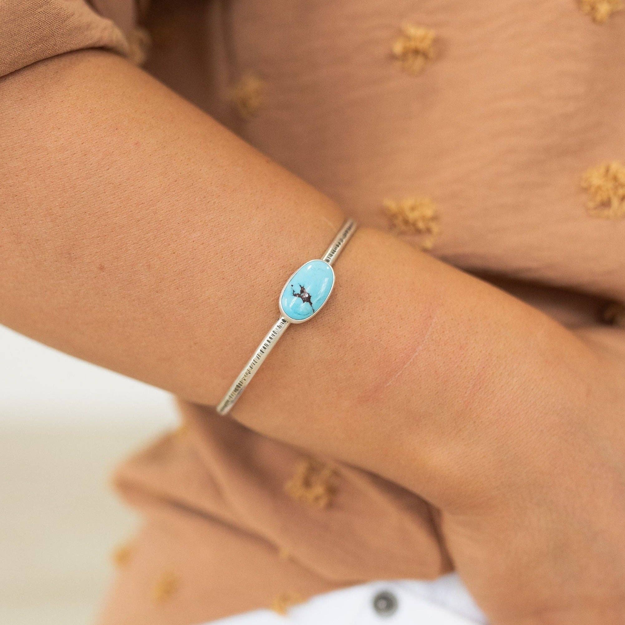 Indie Rae - Vente Bracelet manchette - Bracelets en turquoise égyptienne estampée8