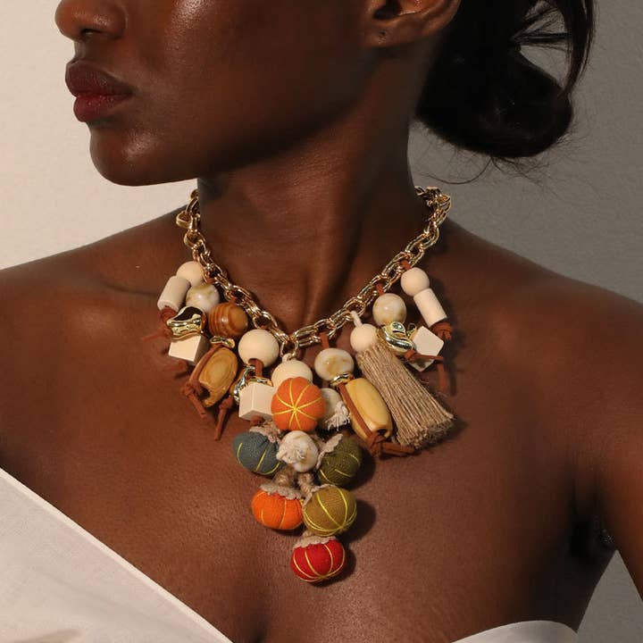 PEACH ACCESSORIES - Wholesale Bib Necklace - Eclectic Charm Collar Necklace NEK5141