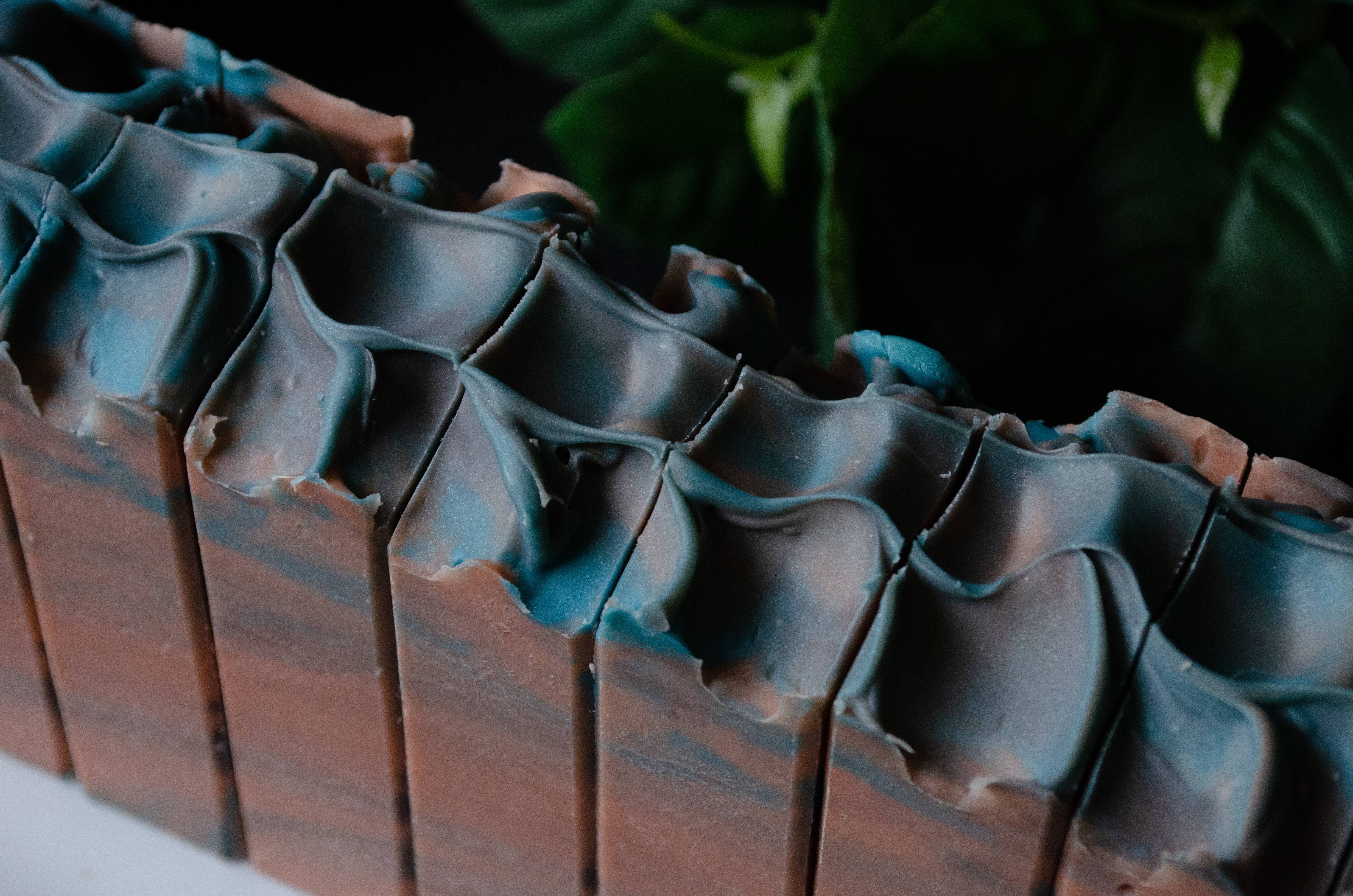 Avery Grey Soapery – Großhandel Feste Seife – Handyman Artisan Seife2