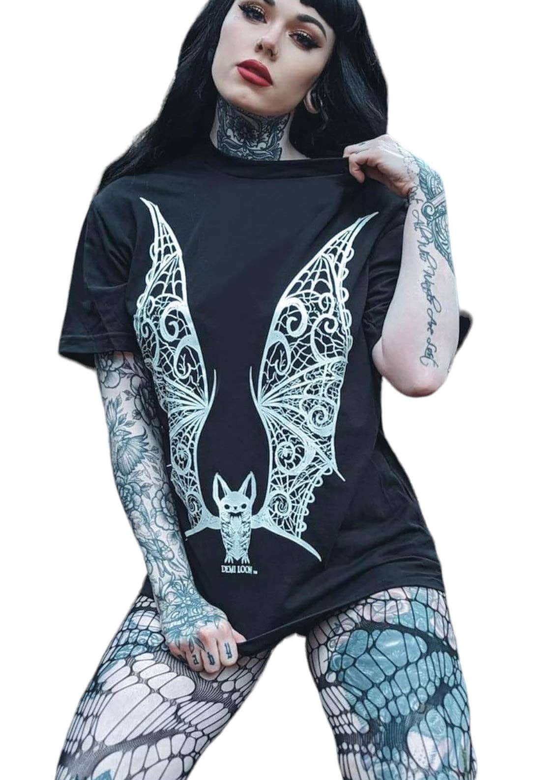 Demi Loon – Großhandel T-Shirt mit Siebdruck – Damen – Vampir-Spitzenflügel Herren-T-Shirt im Boyfriend-Schnitt – mit oder ohne Einschnitte5