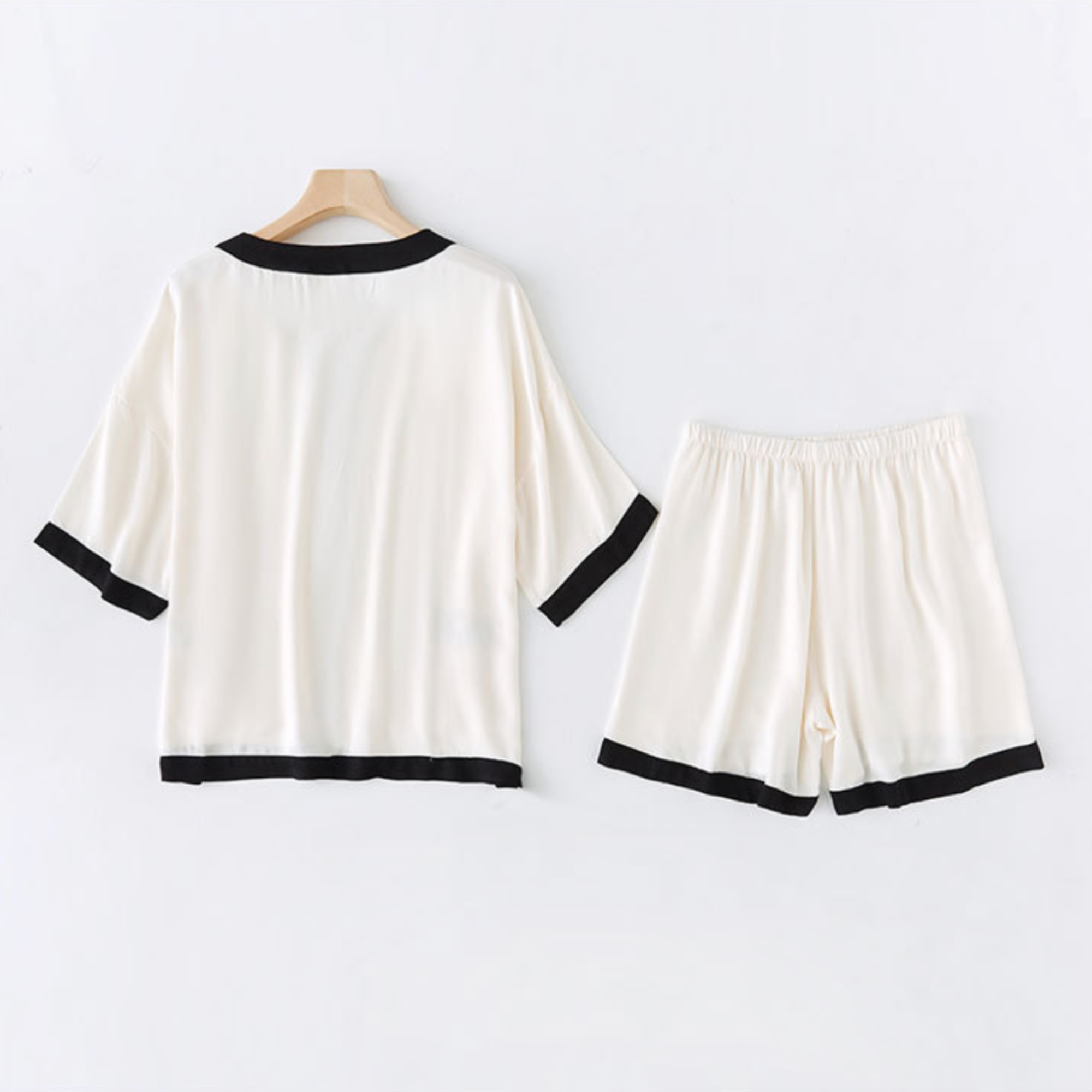 DrifWoo - Wholesale Loungeset - Dames - Tweekleurige Viscose Loungeset – Chic & Lichtgewicht6