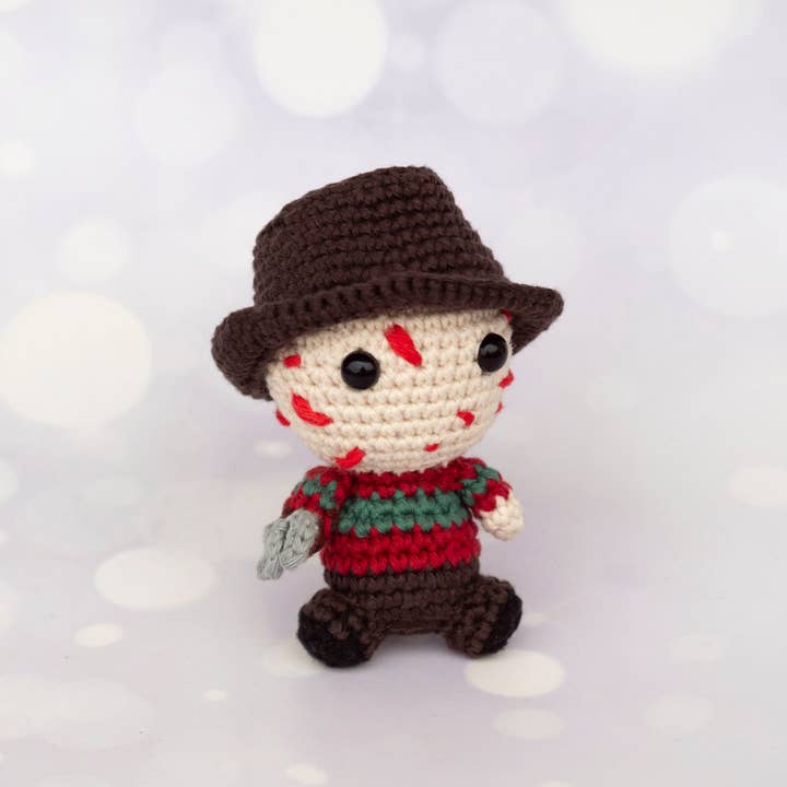 TOMOPOD LLC - Wholesale Christmas Decoration - Mini Freddy Krueger Crochet, Funny Doll Crochet Decor, Gift 4