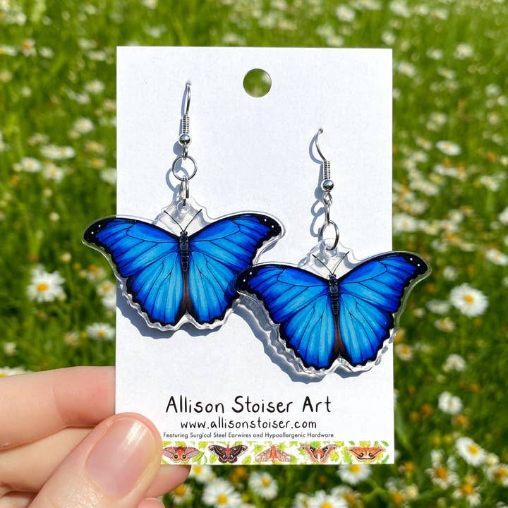 Boucles d'oreilles Menelaus Morpho en acrylique pour la vente par Allison Stoiser Art