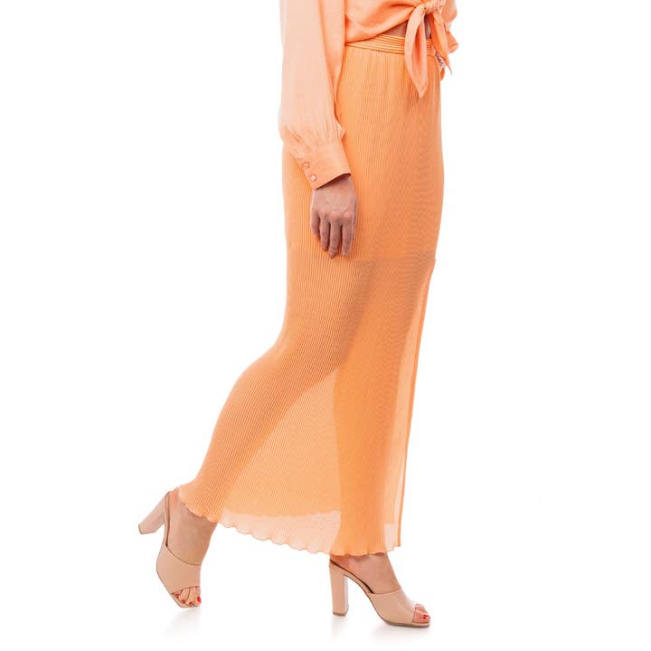 Naked Zebra - Wholesale Skirt - Women's - Plisse Maxi Skirt With Slit
