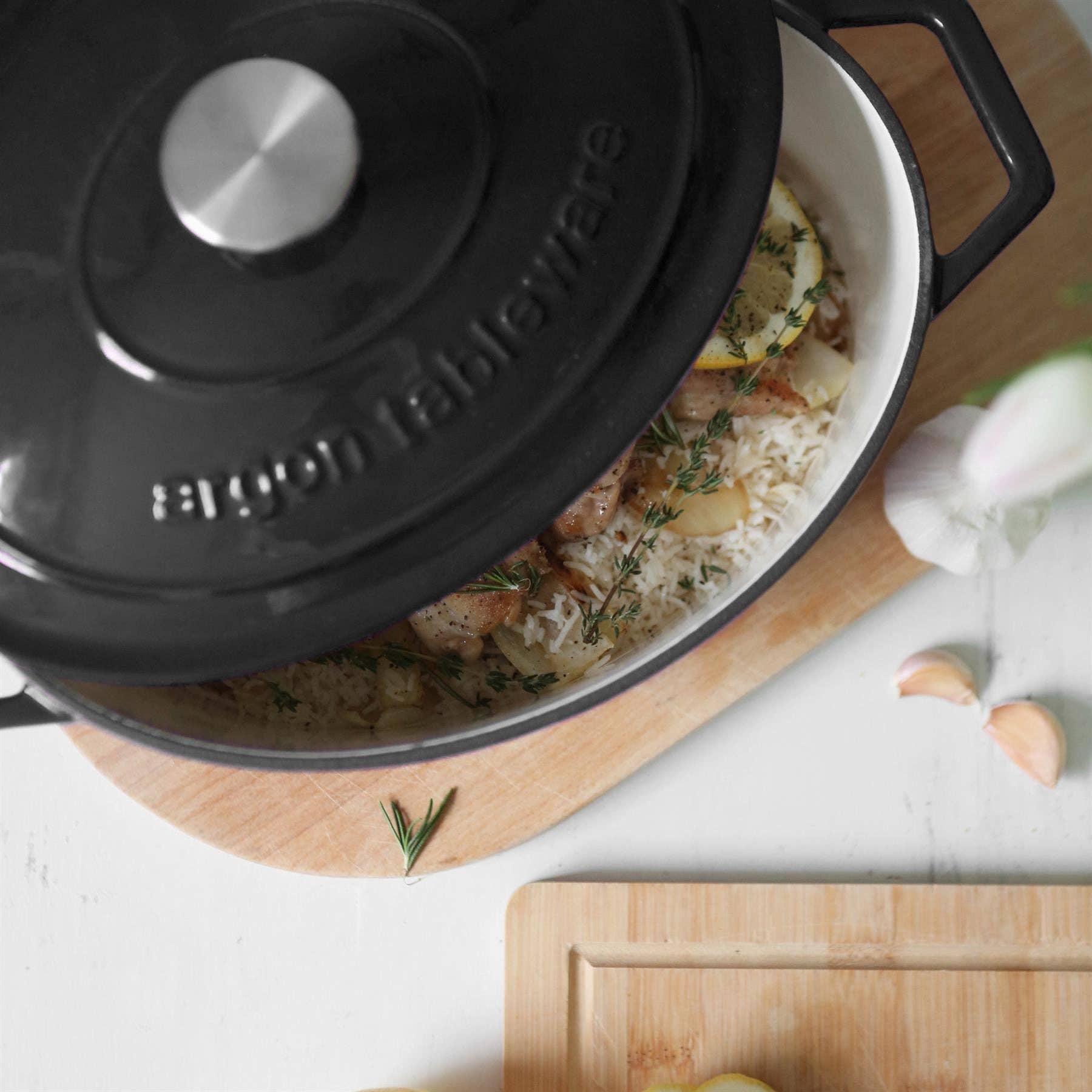 Rinkit Ltd - Vente Marmites - Plat à cassoulet ovale en fonte 4,68 L Ombre36