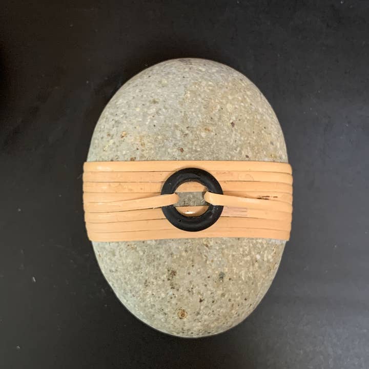 Roccia avvolta in vetro per la vendita all'ingrosso da parte di Betsy Bauer Studio