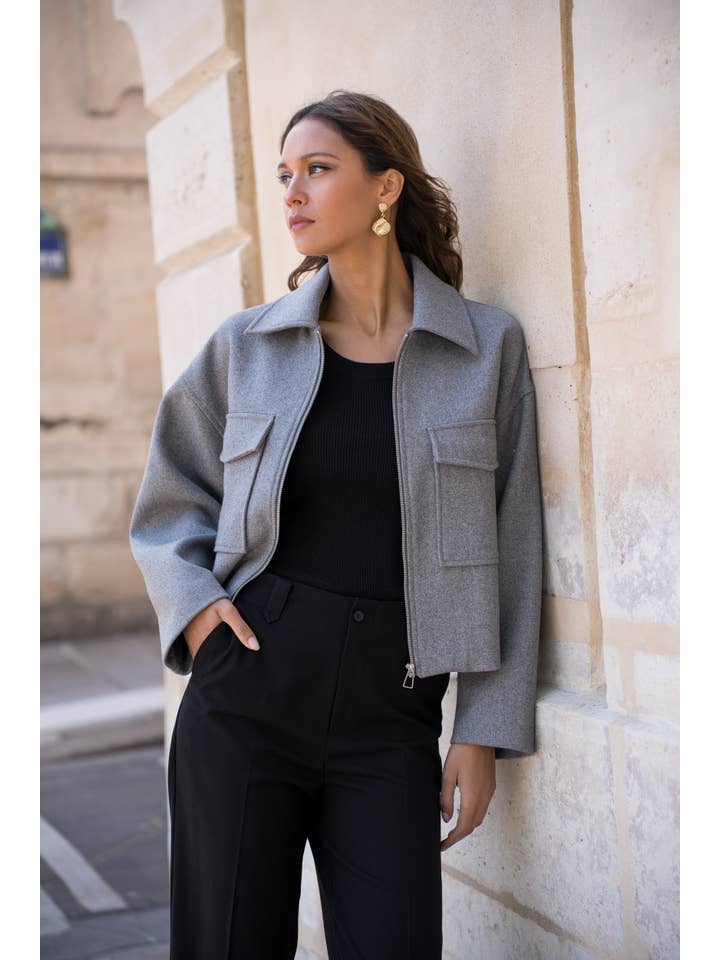 Attentif Paris - Wholesale Jacket - Women's - Structured short jacket in blended wool with patch pockets15
