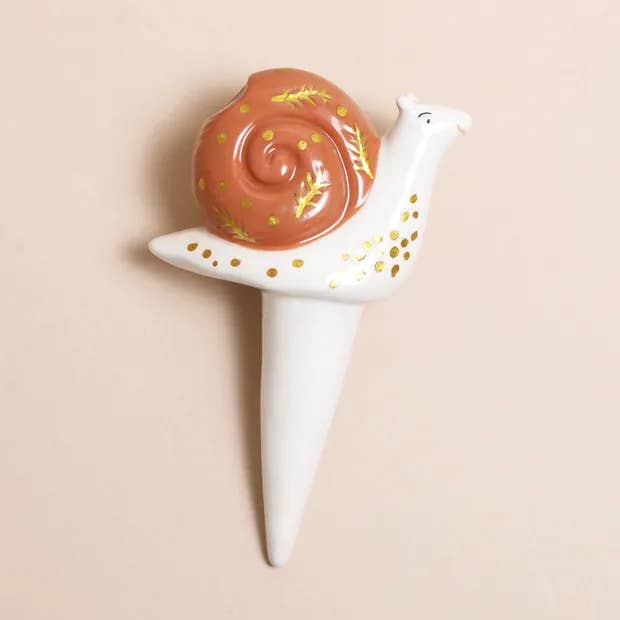 Lisa Angel – wholesale Watering can – Snail Plant Waterer2