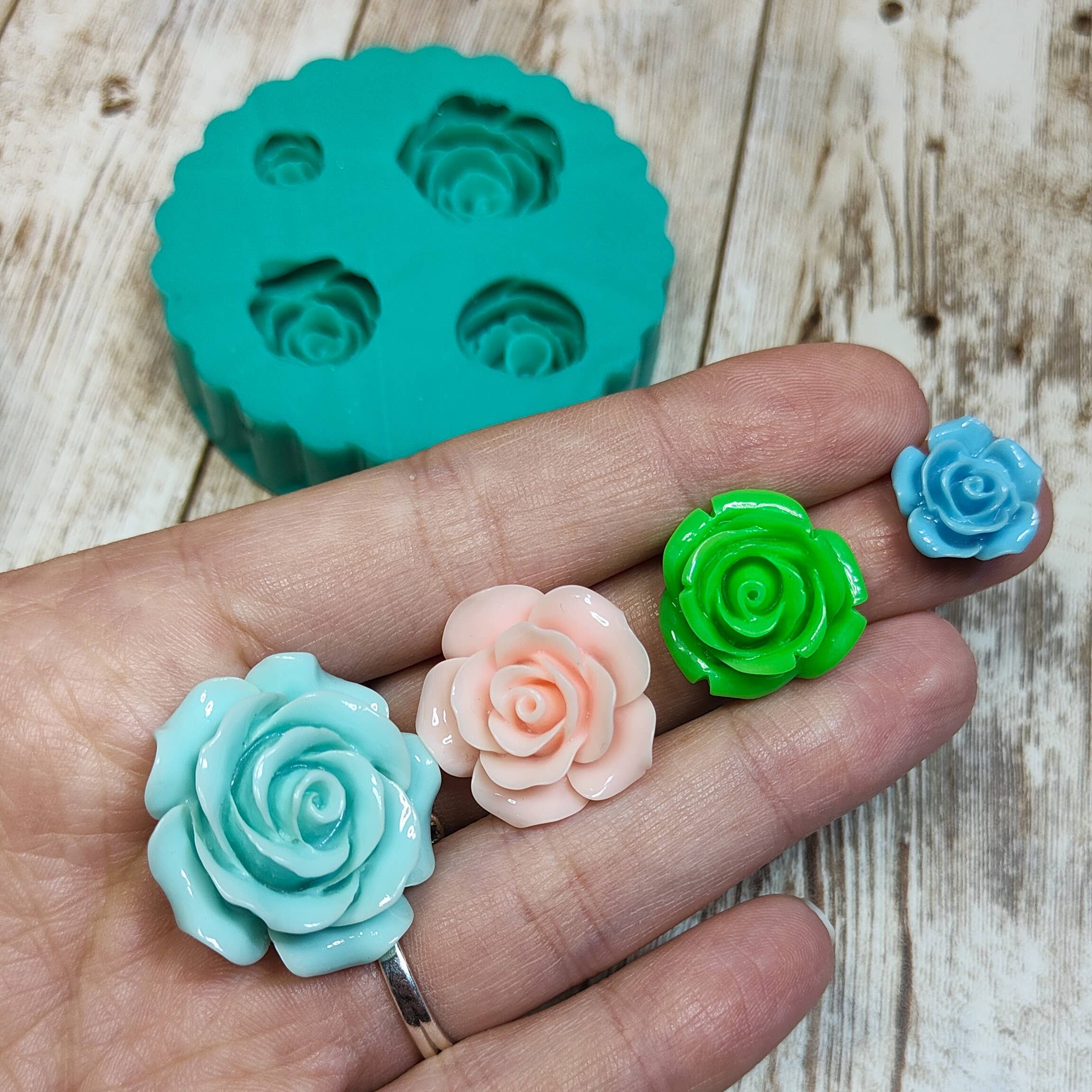 Serena Creazione di Serena Stampone - Wholesale Doe-het-zelf-knutselset - Roze siliconen mal in diverse maten voor hars en gips4