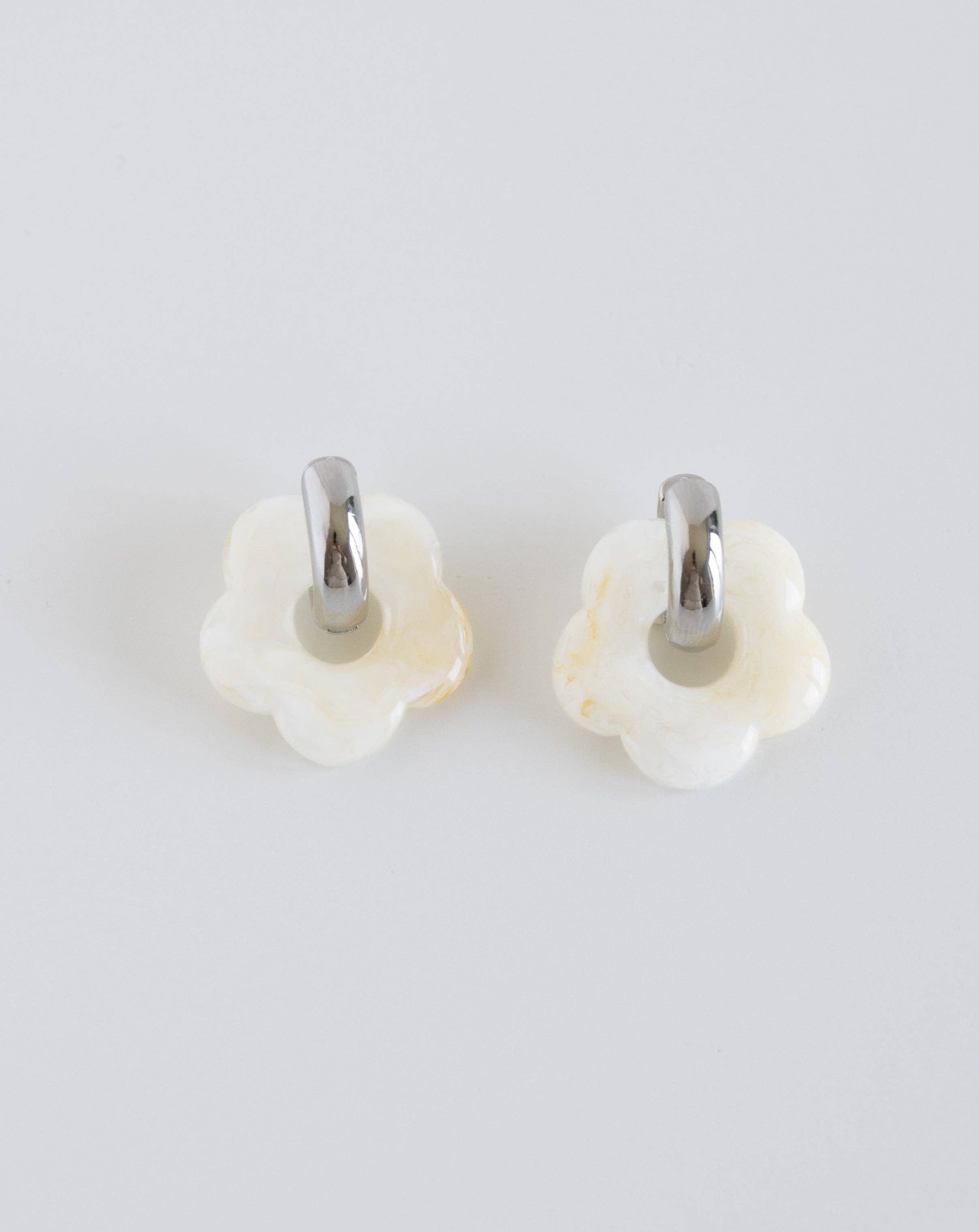 LYHO - Wholesale Huggie Earrings - Glassy Daisy Earrings | Handmade clay jewelry | LYHO2