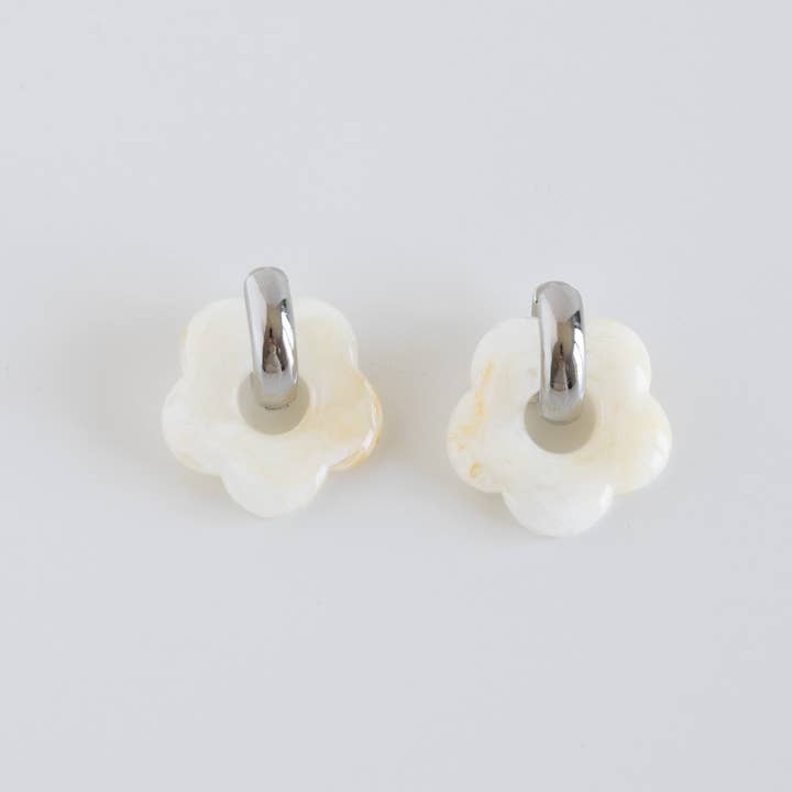 LYHO - Wholesale Huggie Earrings - Glassy Daisy Earrings | Handmade clay jewelry | LYHO2