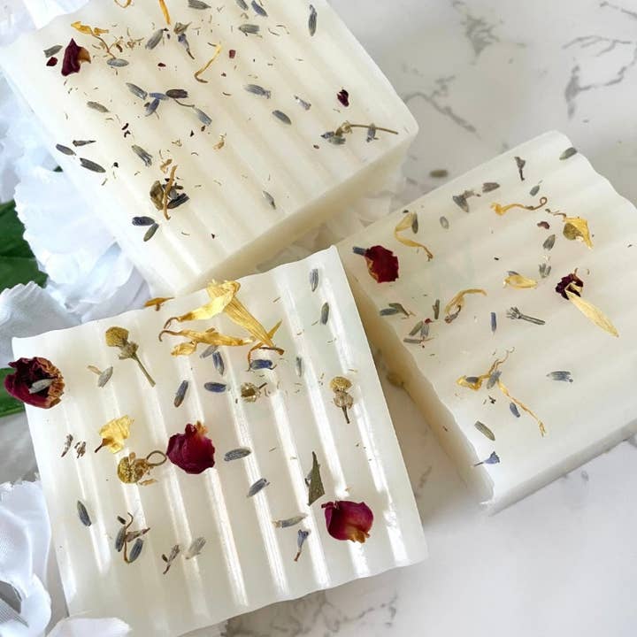 Mellow Melanin LLC - Wholesale Bar Soap - Feminine Wash with Apple Cider Vinegar Yoni Soap