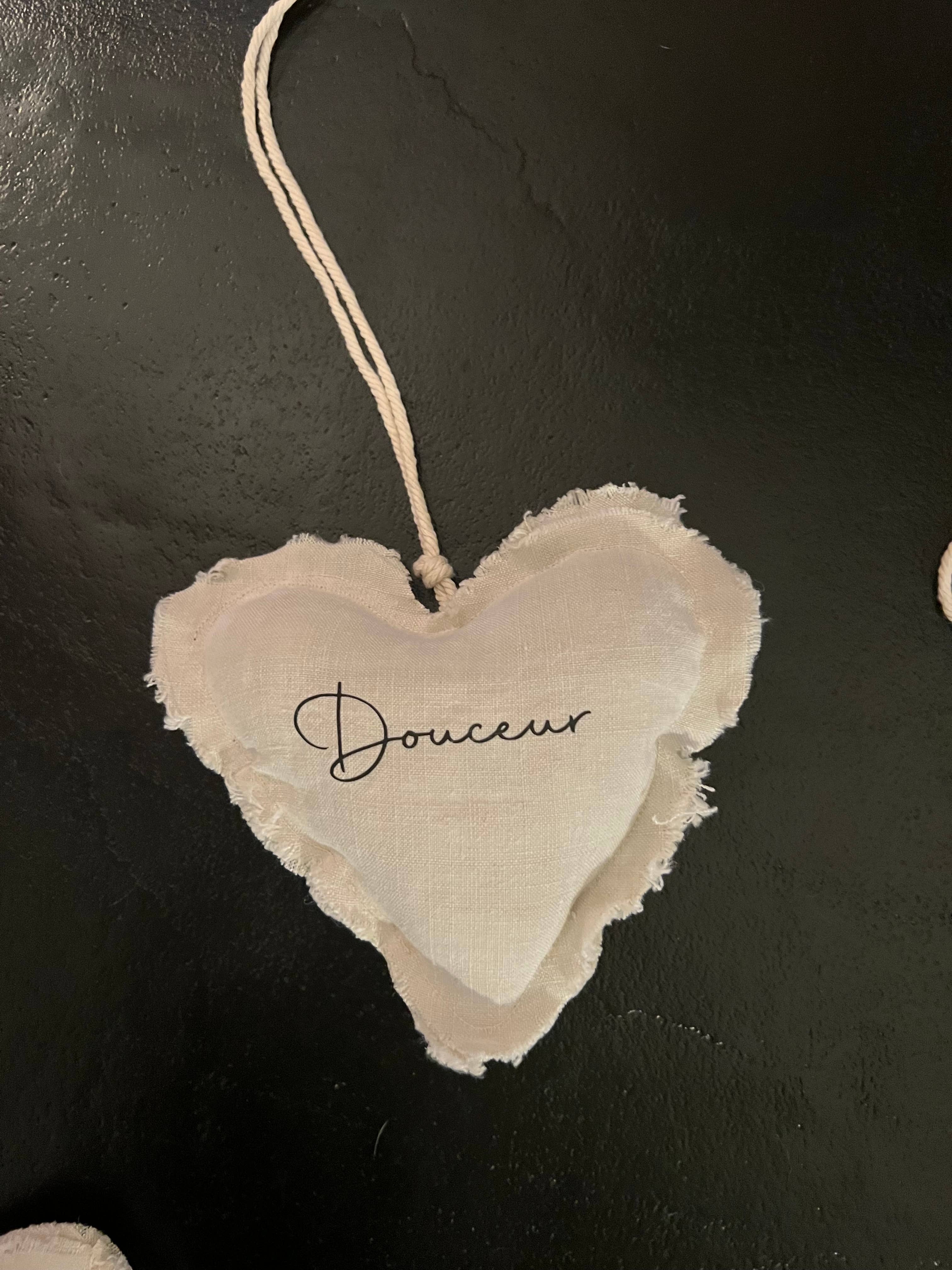 La marquisette - Wholesale Ornament - Heart decoration to hang with customizable message3