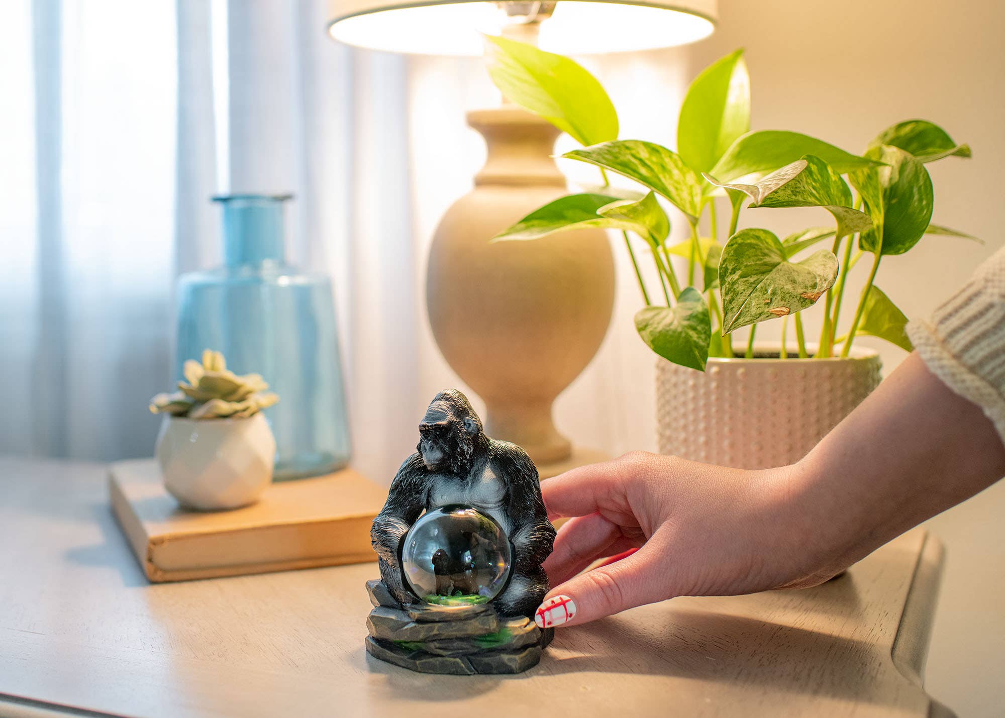 EAST AVENUE - Wholesale Snow Globe - Gorilla Mom and Baby 45MM Snow Globe6