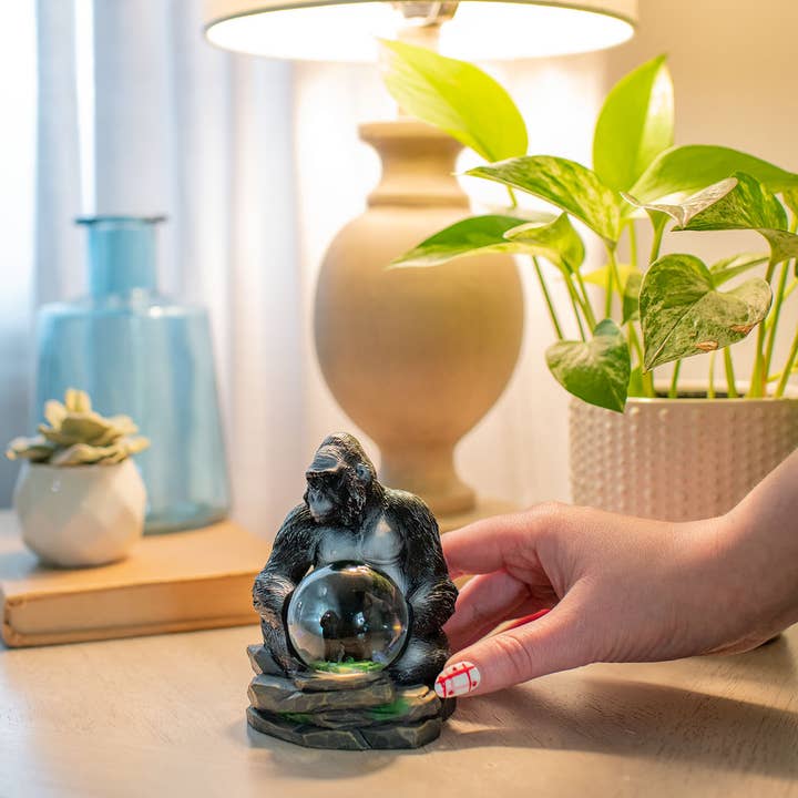 EAST AVENUE - Wholesale Snow Globe - Gorilla Mom and Baby 45MM Snow Globe6