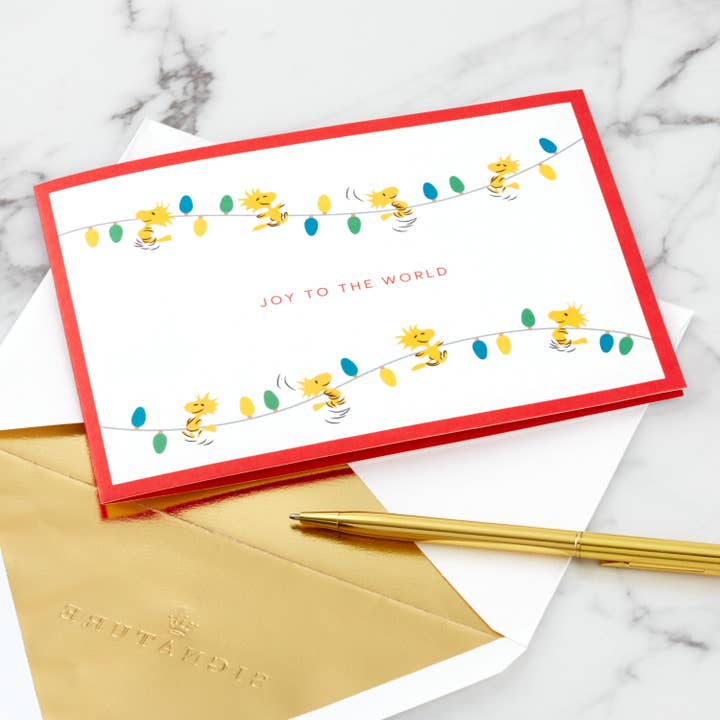 Hallmark – wholesale Christmas card – Paper Wonder Christmas Card - 3D Snoopy's Dog House Design4