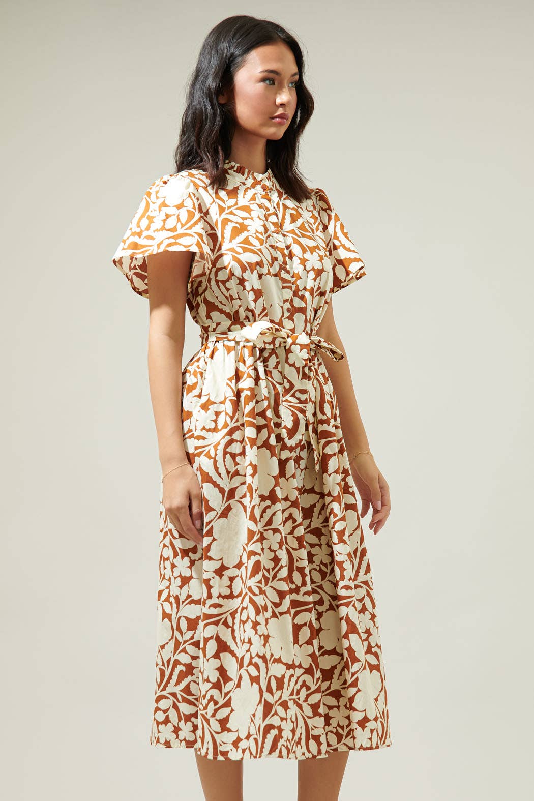 CREAM BROWN Aurelia Floral Babydoll Midi Dress for wholesale on Faire2