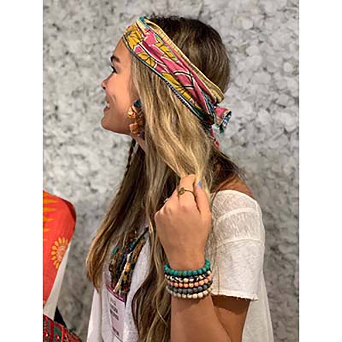 WorldFinds - Wholesale Scarf - Women's - Sari Chic Neckerchief1