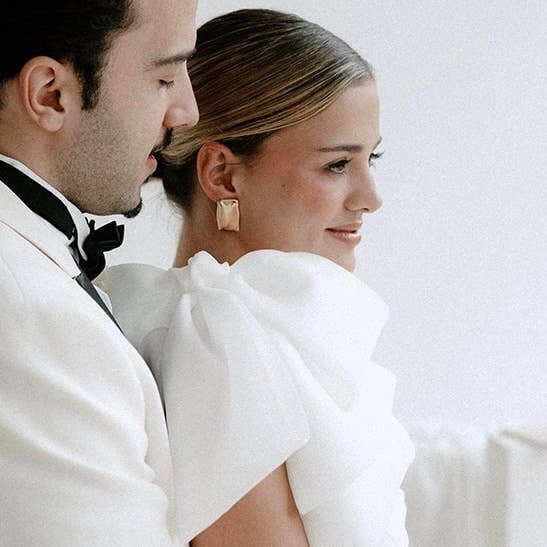 Nicholls Jewellery – wholesale Dangle earrings – Rectangle Flat Gold Statement Earrings4