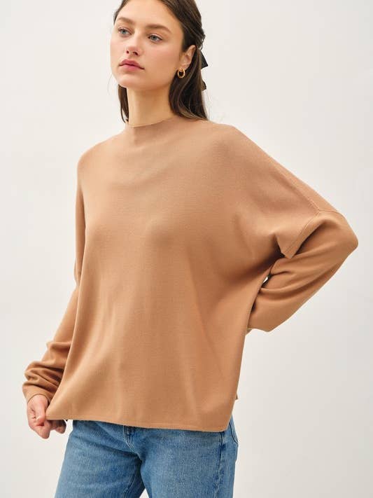 PULL FLUIDE SURDIMENSIONNÉ À COL MONTANT pour la vente par MintChoco