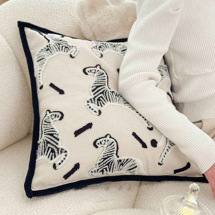 ACCITY - Wholesale Throw Pillow Cover - Chenille Luxe Throw Pillow Cover for Sofa/Bed_CWMM7690