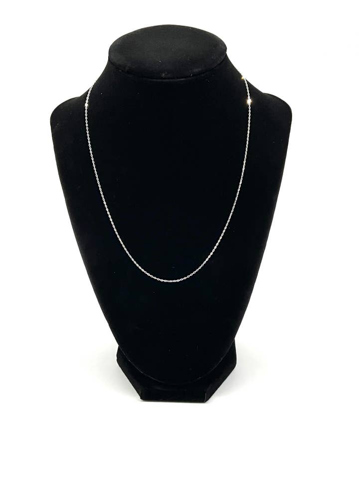 Câble ovale plat en argent sterling 1,1 mm pour la vente par Sterling Silver Chains