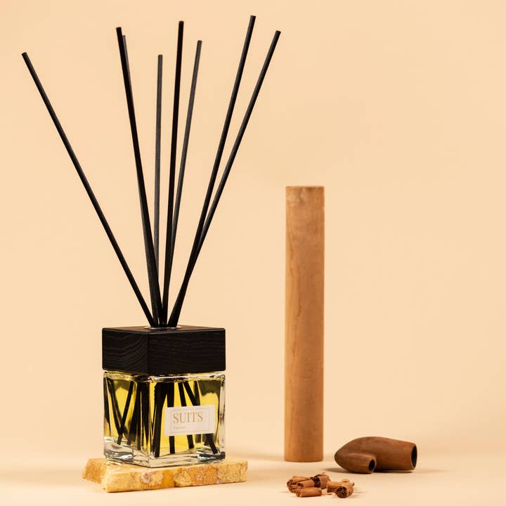 SUITS FRAGRANCE - Wholesale Reed Diffuser - LUXURY BOX ROOM DIFFUSER SUITS FRAGRANCE - CORTINA WOOD1