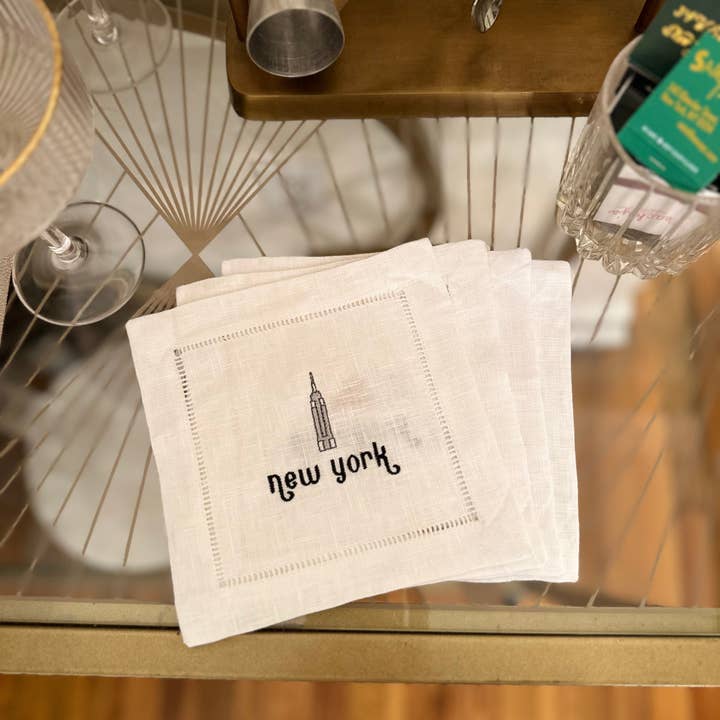 Winston & Waverly – wholesale Dinner & cloth napkin – Welcome to New York Embroidered Cocktail Napkin Set of 44