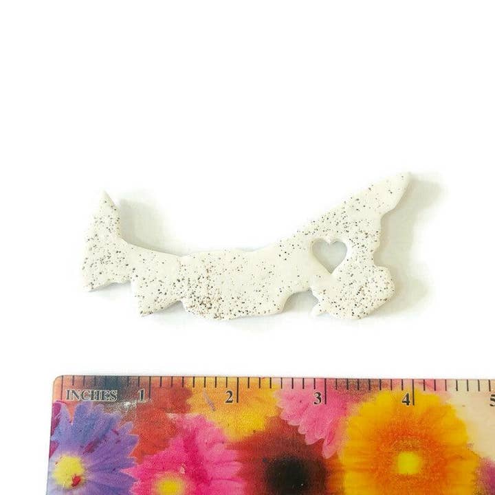 Sassy Sacha Jewelry - Wholesale Magnet - Newfoundland Fridge Magnet Handmade from Clay & Beach Sand5