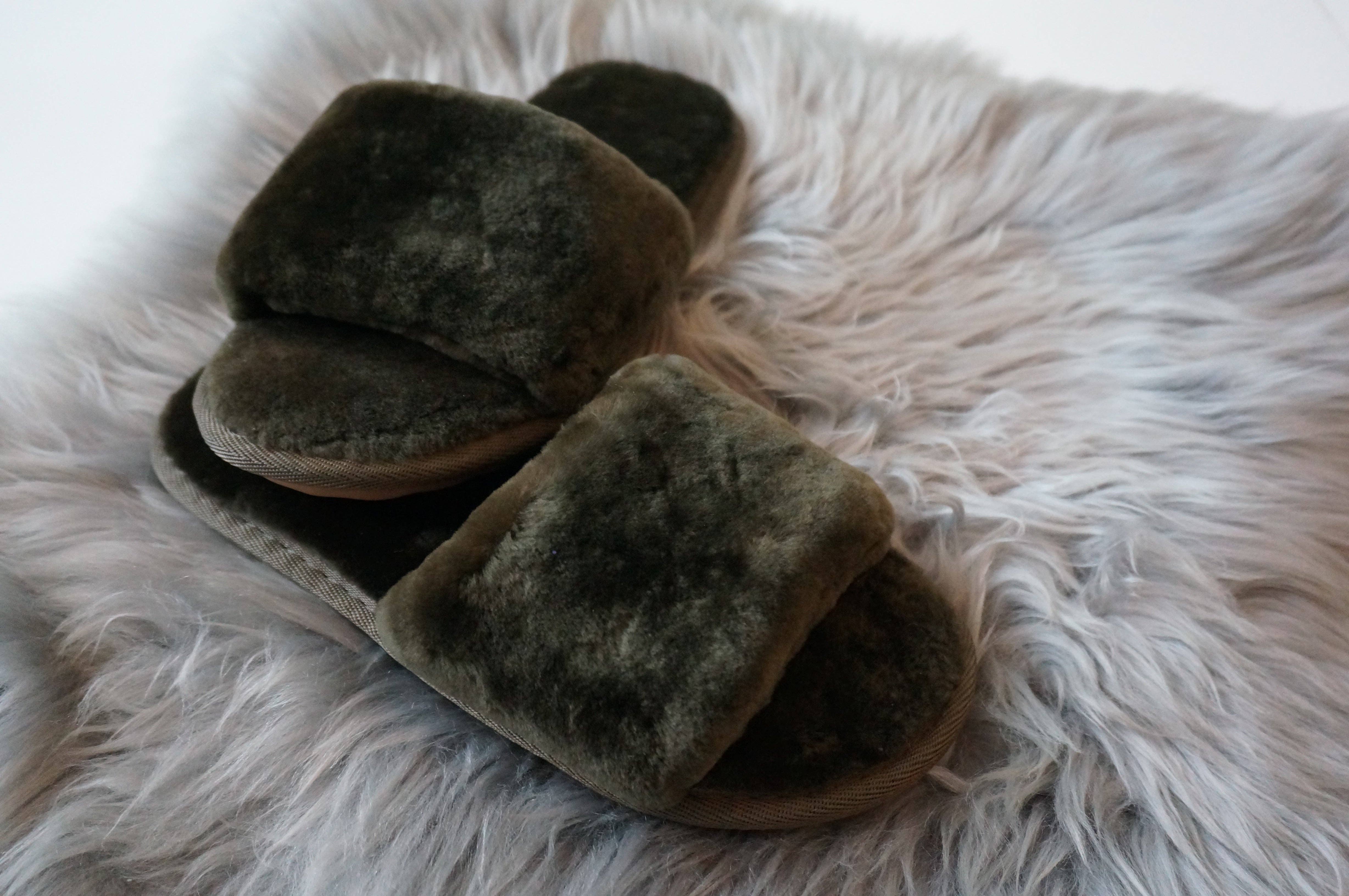 SHEEPSKIN ELITE - Wholesale Slippers - Women's - Sheared Sheepskin Slippers - Dark Green (Women's Sizing)1
