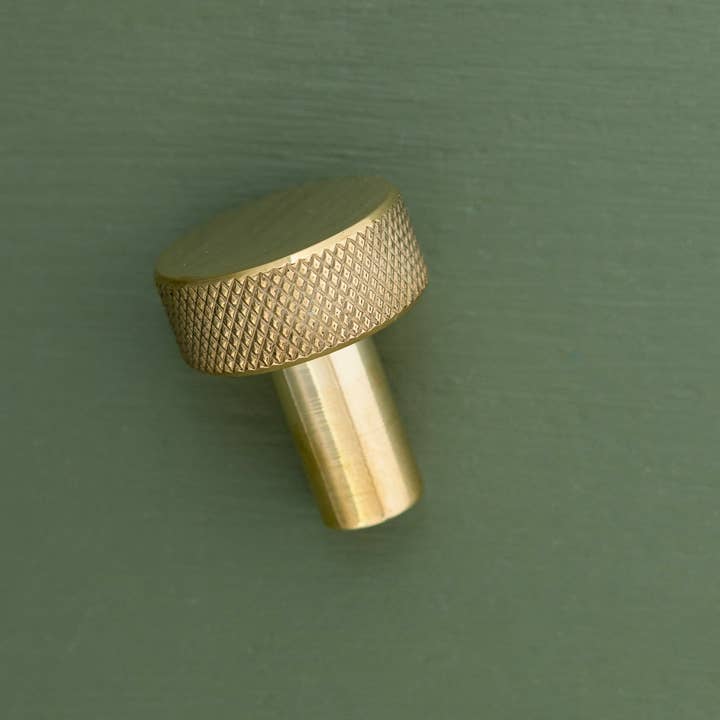 Brass bee - Vendita all'ingrosso Manopola/pomello - Maniglie e pomelli APIDAE in ottone massiccio zigrinati, ottone lucido