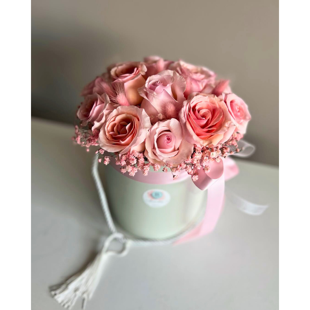 UNIKPACKAGING – wholesale Gift box – Set of 3 Round Flower/Gift Boxes with Tassel Detail17