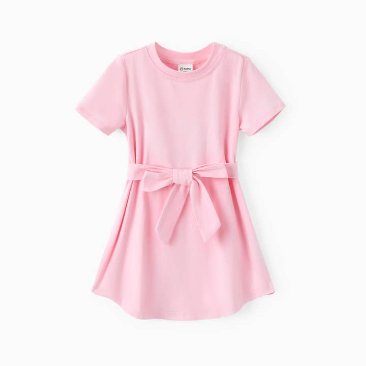 PatPat – Großhandel Kleid – Kinder – Einfarbiges kurzärmliges Kleid mit Gürtel und gebogenem Saum für kleine Mädchen2