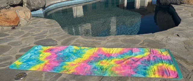 Inkarri Peace and Wellness - Vente Serviettes de yoga - Serviette de yoga antidérapante Tie-dye0