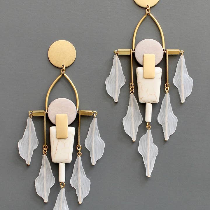 David Aubrey Jewelry - Wholesale Dangle Earrings - ISLE60 White and gray shoulder duster post earrings