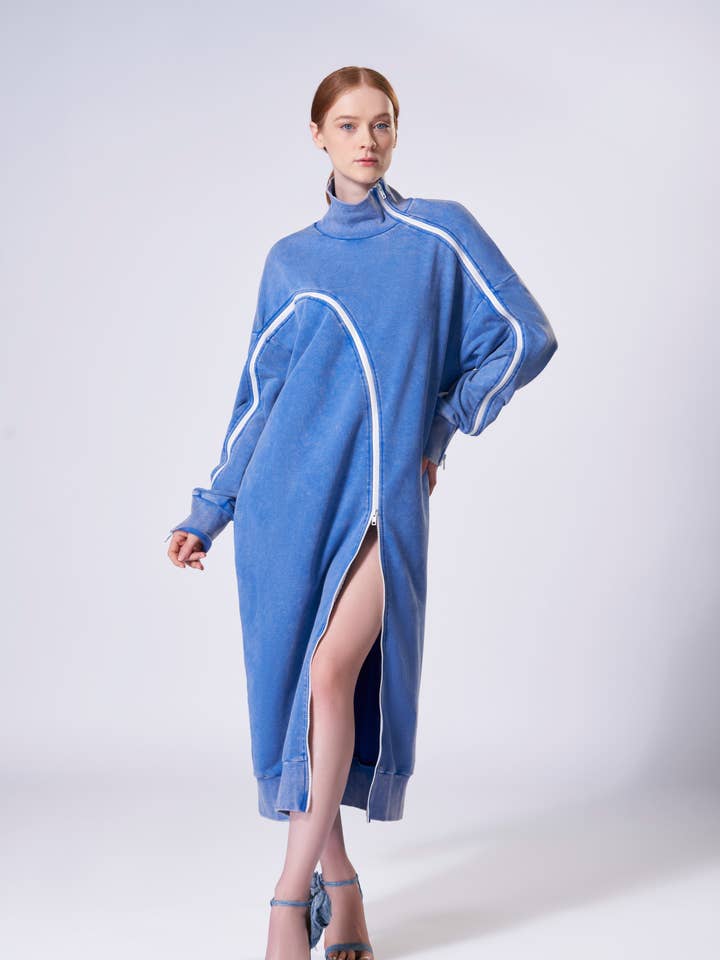 Robe-veste zippée pour la vente par The Fifth Week