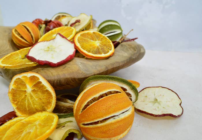 Natural Crafts – wholesale Dried/dehydrated fruit – Dried Fruit Mix Potpourri1