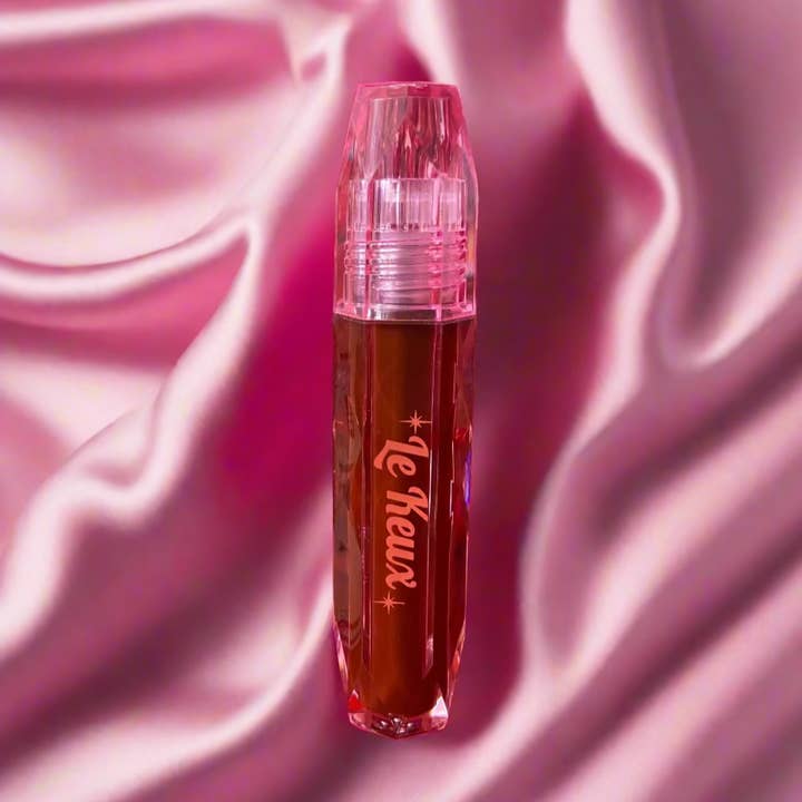 Forever On Your Lips - Liquid Lipstick in Cherry Bomb for wholesale by Le Keux Cosmetics