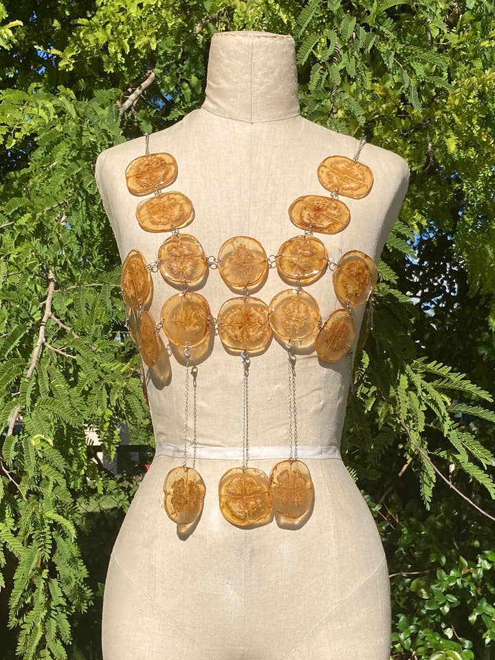 Joyas corporales «Lulo - YOLO» para venta al por mayor de Liliana Salazar